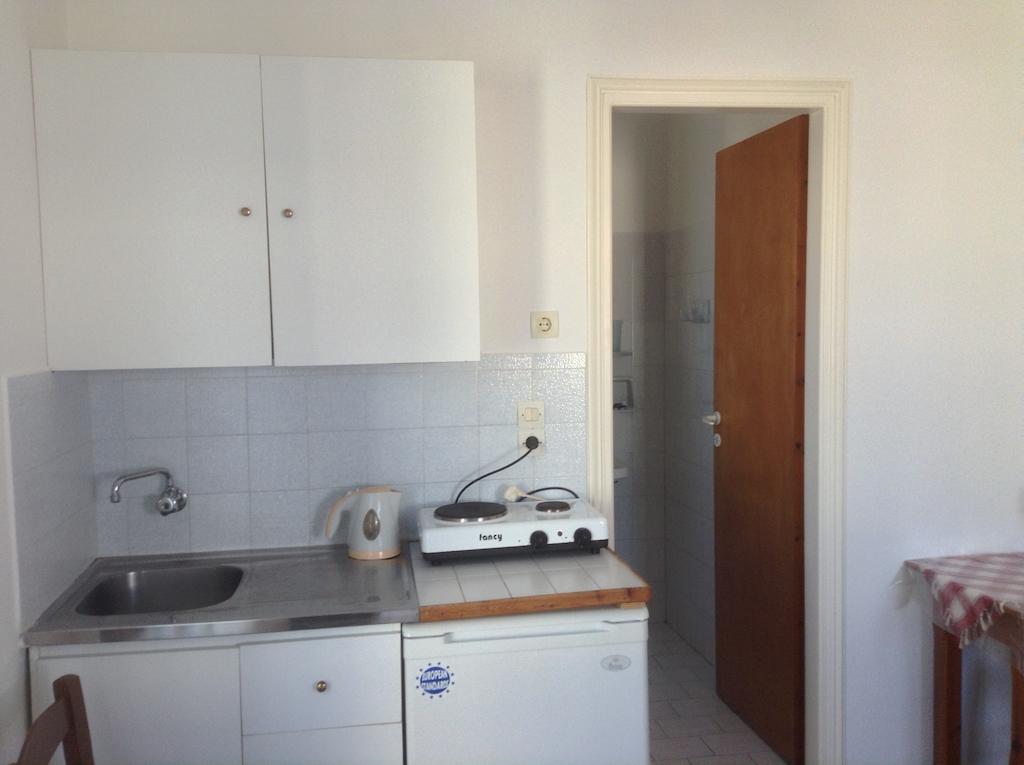 Rania Apartments Antiparos Town Екстериор снимка