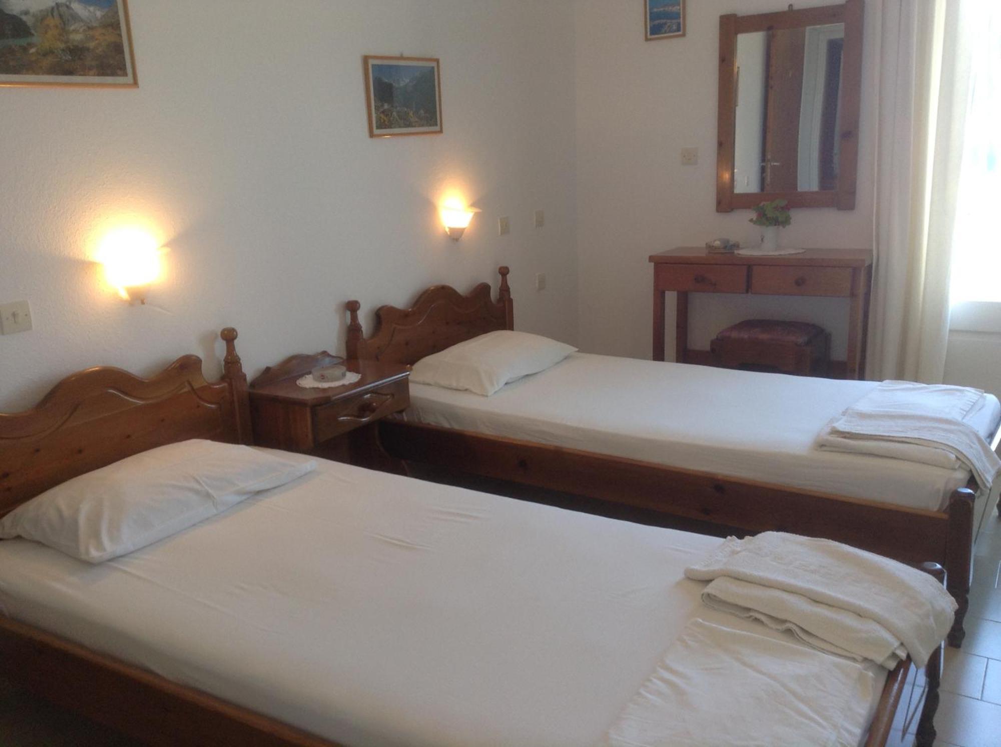 Rania Apartments Antiparos Town Екстериор снимка
