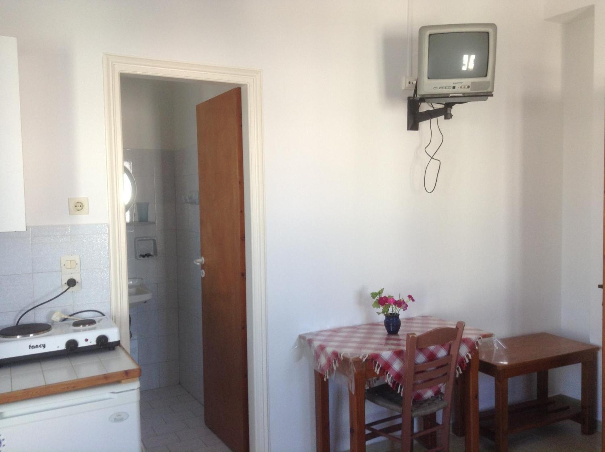Rania Apartments Antiparos Town Екстериор снимка